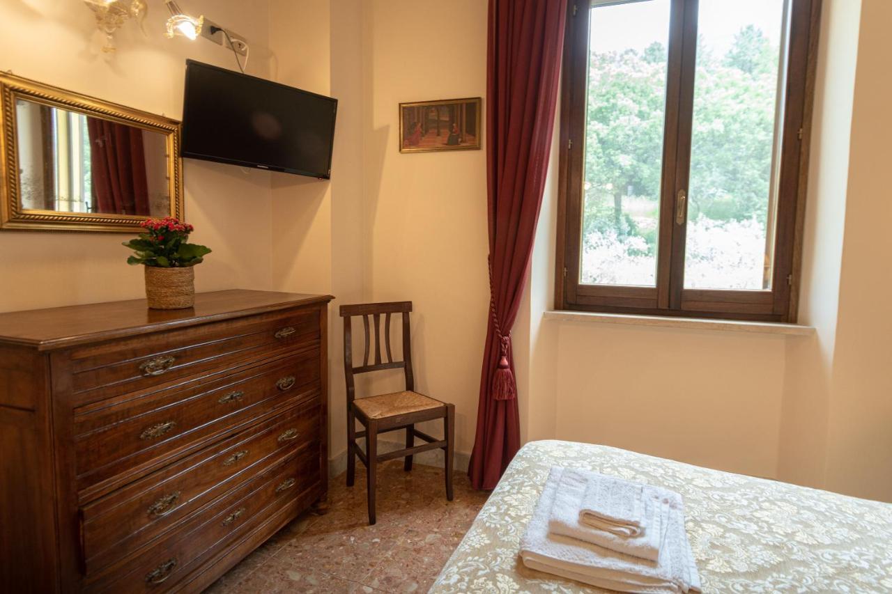Agriturismo Villa Val D'Olivi Capodacqua  Eksteriør bilde