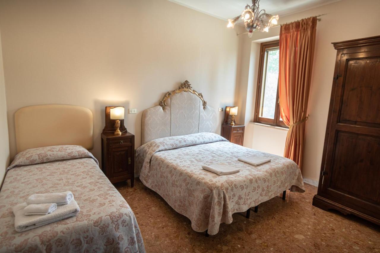 Agriturismo Villa Val D'Olivi Capodacqua  Eksteriør bilde