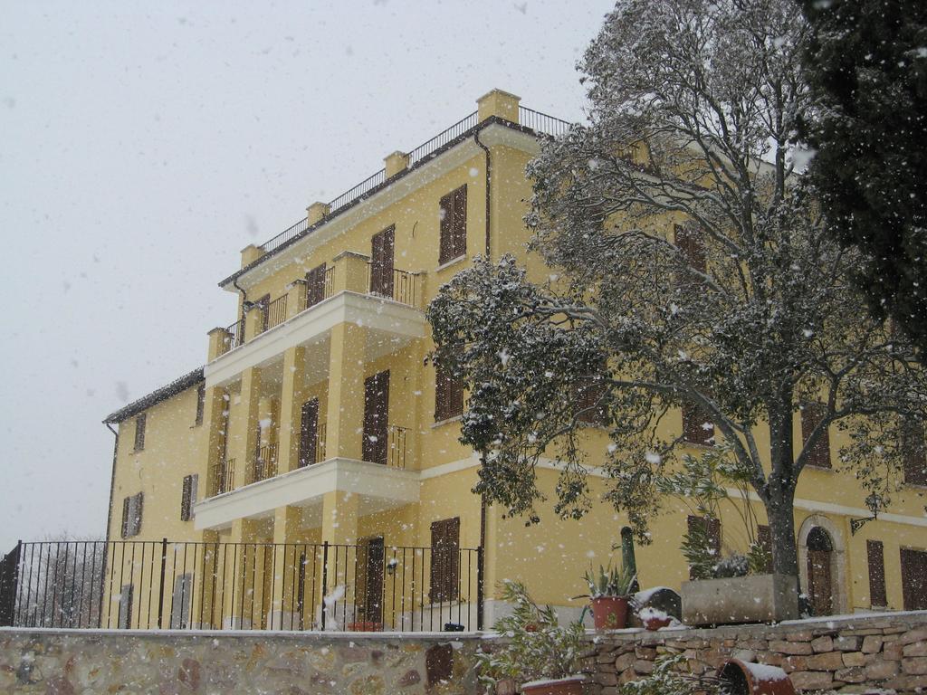Agriturismo Villa Val D'Olivi Capodacqua  Eksteriør bilde